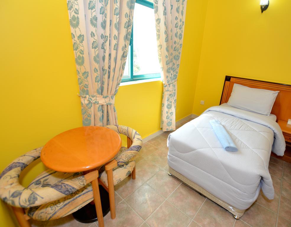 Dubai Youth Hotel Exterior photo