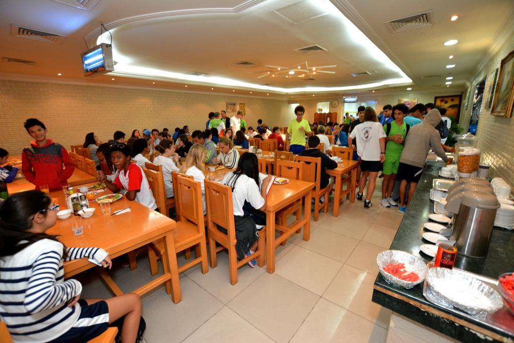 Dubai Youth Hotel Exterior photo