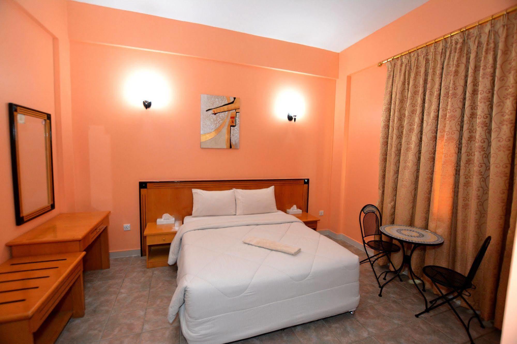 Dubai Youth Hotel Exterior photo
