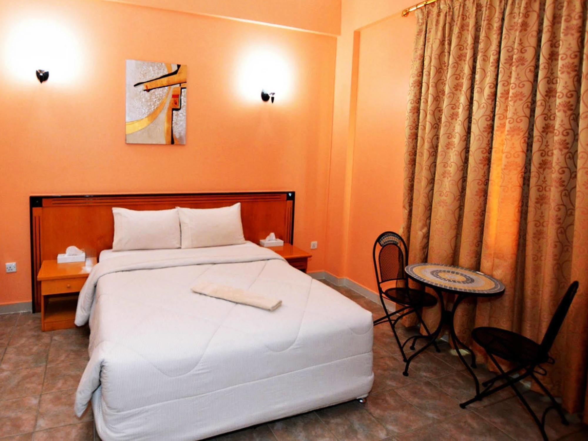 Dubai Youth Hotel Exterior photo